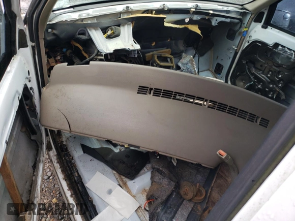 1997 Chevrolet Tahoe z VIN 3GNEC18R7VG122449, wystawiony jako Copart lot #85718304 z przebiegiem Nie podano mil oraz Szkoda całkowita • Salvage title. Historia ofert i sprzedaży dostępna na DreamBid. Obrazek 8.