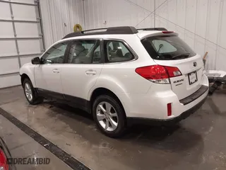 2014 Subaru Outback 2.5i with VIN 4S4BRCAC8E3287808, listed as a IAAI auction lot 41706095 with 115,314 mi miles. Bid and sale history available at carsss.com. Image 3.