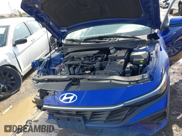 2024 Hyundai Elantra SE z VIN KMHLL4DG8RU782505, wystawiony jako IAAI lot #41934014 z przebiegiem 21 137 mil mil oraz . Historia ofert i sprzedaży dostępna na DreamBid. Obrazek 10.