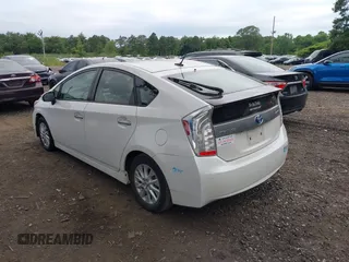 2013 Toyota Prius с VIN JTDKN3DP2D3042936, выставлен на аукционе IAAI как лот 42605312 с пробегом 200 701 миль миль и . История ставок и продаж доступна на DreamBid. Изображение 3.
