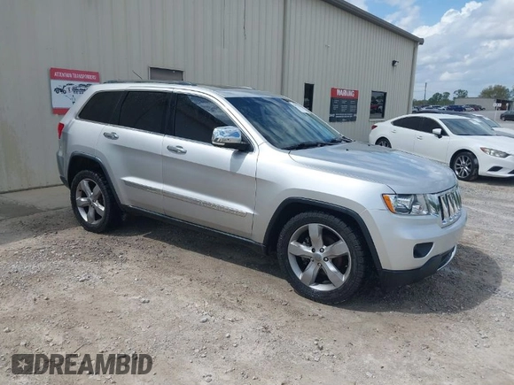 2012 Jeep Grand Cherokee Overland with VIN 1C4RJECTXCC317018, listed as a IAAI auction lot 41975933 with 191,043 mi miles. Bid and sale history available at carsss.com. Image 1.