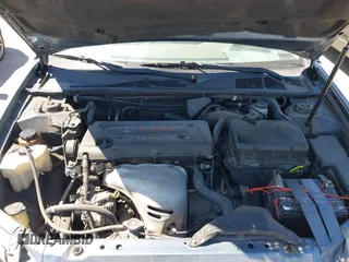 2004 Toyota Camry LE z VIN 4T1BE32K74U915657, wystawiony jako IAAI lot #41837915 z przebiegiem 260 096 mil mil oraz . Historia ofert i sprzedaży dostępna na DreamBid. Obrazek 10.