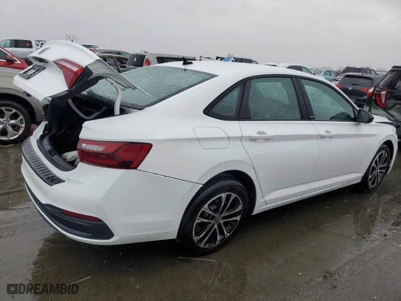 2024 Volkswagen Jetta Sport with VIN 3VWBM7BUXRM041829, listed as a Copart auction lot 44043835 with 4,920 mi miles and Salvage Title. Bid and sale history available at carsss.com. Image 3.