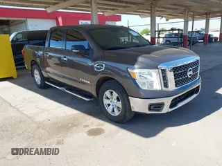 2017 Nissan Titan SV z VIN 1N6AA1EK8HN532805, wystawiony jako IAAI lot #42121232 z przebiegiem 129 274 mil mil oraz . Historia ofert i sprzedaży dostępna na DreamBid. Obrazek 1.