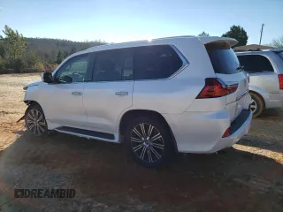 2021 Lexus LX 570 z VIN JTJDY7AX2M4338445, wystawiony jako Copart lot #37896074 z przebiegiem 78 254 mil mil oraz . Historia ofert i sprzedaży dostępna na DreamBid. Obrazek 2.