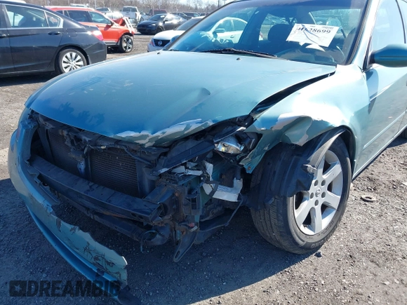 2002 Nissan Altima S with VIN 1N4AL11D92C152451, listed as a IAAI auction lot 41628699 with 143,184 mi miles. Bid and sale history available at carsss.com. Image 6.