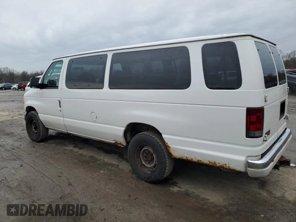 2004 Ford Econoline Passenger XL with VIN 1FBSS31L64HA57005, listed as a Copart auction lot 81564974 with 140,859 mi miles and Clean Title. Bid and sale history available at carsss.com. Image 2.