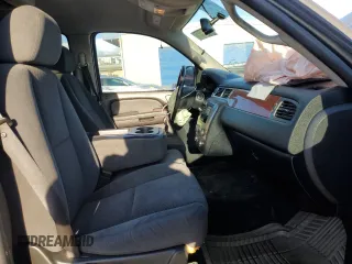2007 GMC Yukon SLE w/3SA with VIN 1GKFC13C97J311870, listed as a Copart auction lot 44652555 with 142,104 mi miles and Salvage Title. Bid and sale history available at carsss.com. Image 7.