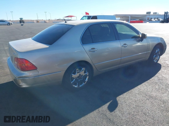 2001 Lexus LS 430 with VIN JTHBN30F110040314, listed as a IAAI auction lot 41292034 with Not Provided miles. Bid and sale history available at carsss.com. Image 4.