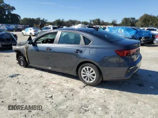 2021 Kia Forte FE z VIN 3KPF24AD3ME312405, wystawiony jako Copart lot #41834915 z przebiegiem Nie podano mil oraz Nie do naprawy • Non repairable. Historia ofert i sprzedaży dostępna na DreamBid. Obrazek 2.