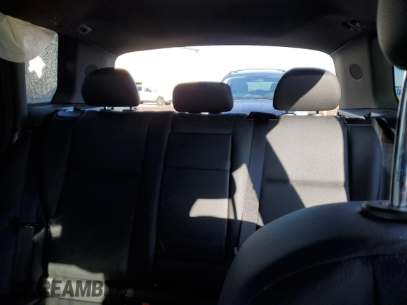 2015 Mercedes-Benz GLK 350 с VIN WDCGG8JB1FG416982, выставлен на аукционе Copart как лот 52026165 с пробегом 44 730 миль миль и Списание • Salvage title. История ставок и продаж доступна на DreamBid. Изображение 10.