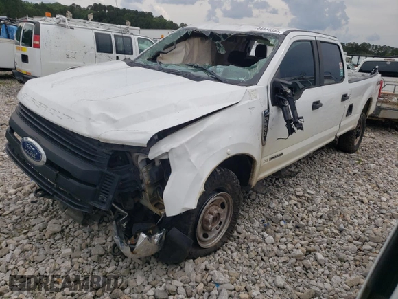 2019 Ford F-350 XL with VIN 1FT7W3BT5KED68105, listed as a Copart auction lot 84915334 with Not Provided miles and Salvage Title. Bid and sale history available at DreamBid. Image 1.