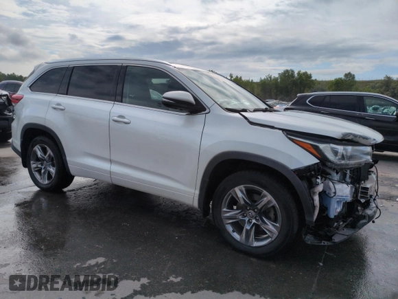 2018 Toyota Highlander Limited with VIN 5TDDZRFH5JS830030, listed as a Copart auction lot 60102625 with 106,589 mi miles and Salvage title. Bid and sale history available at DreamBid. Image 4.