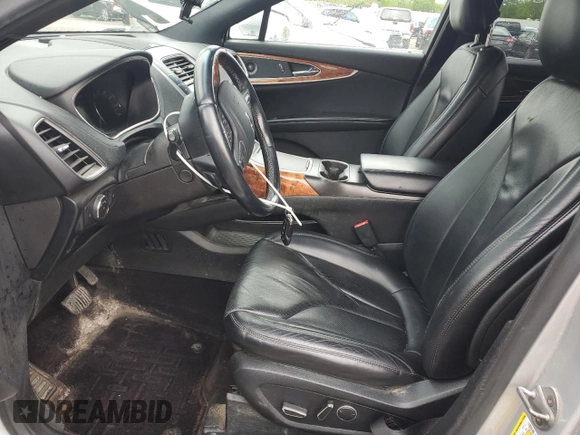 2016 Lincoln MKX Reserve z VIN 2LMTJ8LR5GBL29000, wystawiony jako Copart lot #58273655 z przebiegiem 130 643 mil mil oraz Szkoda całkowita • Salvage title. Historia ofert i sprzedaży dostępna na DreamBid. Obrazek 7.