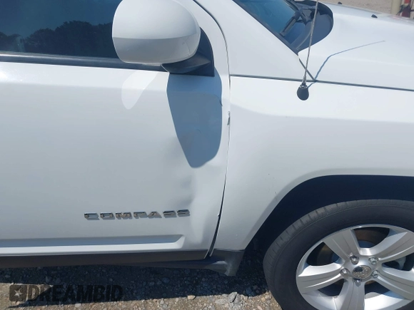 2016 Jeep Compass High Altitude Edition with VIN 1C4NJDEB7GD759123, listed as a IAAI auction lot 40114784 with 137,378 mi miles. Bid and sale history available at carsss.com. Image 6.
