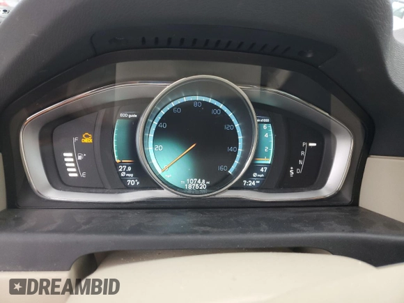 2015 Volvo XC70 T5 Drive-E Premier with VIN YV440MBK6F1221559, listed as a Copart auction lot 54736165 with 187,520 mi miles and Clean Title. Bid and sale history available at DreamBid. Image 9.
