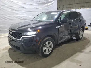 2021 Kia Sorento LX z VIN 5XYRGDLC1MG002288, wystawiony jako Copart lot #46980095 z przebiegiem 76 009 mil mil oraz Szkoda całkowita • Salvage title. Historia ofert i sprzedaży dostępna na DreamBid. Obrazek 1.