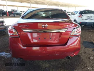 2015 Nissan Altima 2.5 S with VIN 1N4AL3APXFN371256, listed as a IAAI auction lot 41993912 with 184,754 mi miles. Bid and sale history available at carsss.com. Image 16.