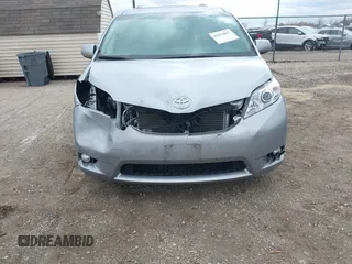 2017 Toyota Sienna XLE Auto Access Seat with VIN 5TDYZ3DC5HS876635, listed as a IAAI auction lot 41874863 with 89,292 mi miles and . Bid and sale history available at DreamBid. Image 6.
