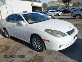 2005 Lexus ES 330 with VIN JTHBA30G155060012, listed as a IAAI auction lot 41620826 with 152,509 mi miles. Bid and sale history available at carsss.com. Image 1.