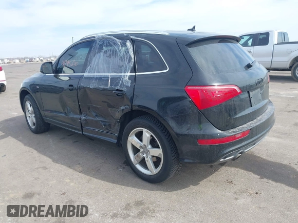 2012 Audi Q5 3.2L Premium Plus with VIN WA1DKAFPXCA086111, listed as a IAAI auction lot 41795670 with 123,436 mi miles. Bid and sale history available at carsss.com. Image 3.