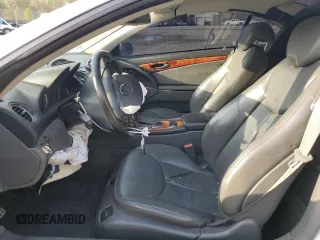 2003 Mercedes-Benz SL 500 z VIN WDBSK75F43F009275, wystawiony jako Copart lot #52412035 z przebiegiem Nie podano mil oraz Szkoda całkowita • Salvage title. Historia ofert i sprzedaży dostępna na DreamBid. Obrazek 7.