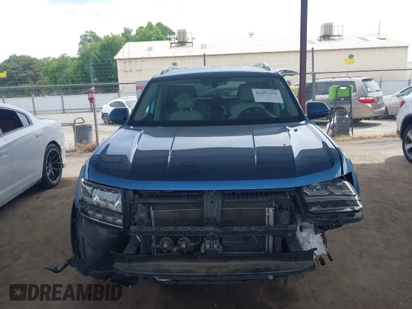 2019 Volkswagen Atlas SE with VIN 1V2DR2CA7KC516363, listed as a IAAI auction lot 42097219 with 92,152 mi miles and . Bid and sale history available at DreamBid. Image 13.