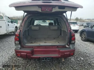 2005 Chevrolet TrailBlazer LS with VIN 1GNDS13S352157829, listed as a Copart auction lot 47633025 with 126,082 mi miles and Salvage Title. Bid and sale history available at carsss.com. Image 6.