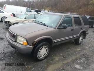 1998 GMC Jimmy SLE with VIN 1GKDT13W6W2535592, listed as a Copart auction lot 81953844 with 88,205 mi miles and Salvage Title. Bid and sale history available at carsss.com. Image 1.