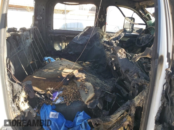 2019 Ram 2500 Tradesman z VIN 3C6UR5CL2KG656796, wystawiony jako Copart lot #75600323 z przebiegiem Nie podano mil oraz Szkoda całkowita • Salvage title. Historia ofert i sprzedaży dostępna na DreamBid. Obrazek 10.