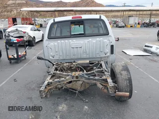 2007 Toyota Tacoma with VIN 3TMLU42N67M010248, listed as a IAAI auction lot 40982477 with Not provided miles and . Bid and sale history available at DreamBid. Image 16.