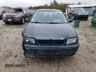 2002 Volkswagen Jetta GL with VIN 3VWRK69M82M042388, listed as a Copart auction lot 72673874 with 121,992 mi miles and Clean title. Bid and sale history available at DreamBid. Image 5.