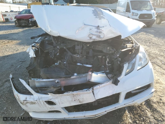 2013 Mercedes-Benz E-Class E 350 with VIN WDDKK5KF4DF194123, listed as a Copart auction lot 45533445 with 51,083 mi miles and Salvage Title. Bid and sale history available at carsss.com. Image 5.
