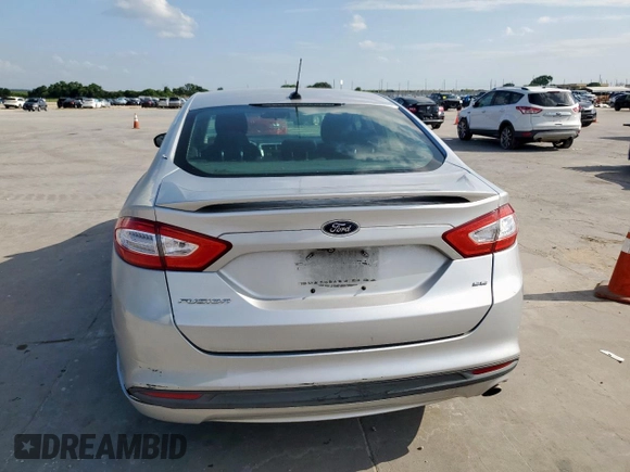 2015 Ford Fusion SE z VIN 1FA6P0H75F5120918, wystawiony jako Copart lot #59377185 z przebiegiem Nie podano mil oraz Czysty tytuł • Clean title. Historia ofert i sprzedaży dostępna na DreamBid. Obrazek 6.