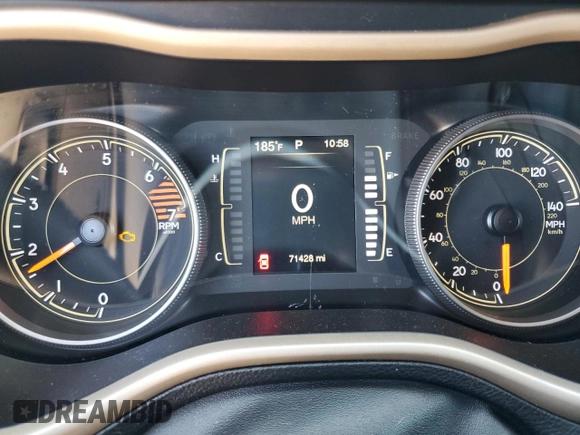 2018 Jeep Cherokee Latitude Tech Connect with VIN 1C4PJLCB2JD540034, listed as a Copart auction lot 55622855 with 71,428 mi miles and Salvage title. Bid and sale history available at DreamBid. Image 9.