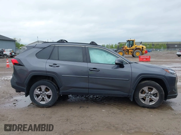 2023 Toyota RAV4 XLE с VIN 2T3P1RFV3PW351459, выставлен на аукционе IAAI как лот 42190233 с пробегом 135 562 миль миль и . История ставок и продаж доступна на DreamBid. Изображение 12.