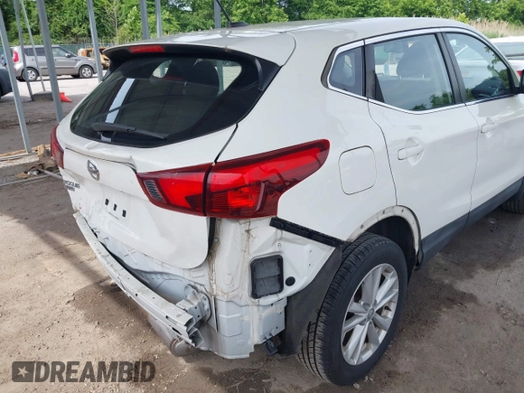 2017 Nissan Rogue SV with VIN JN1BJ1CP6HW020012, listed as a IAAI auction lot 42341308 with 87,600 mi miles and . Bid and sale history available at DreamBid. Image 18.