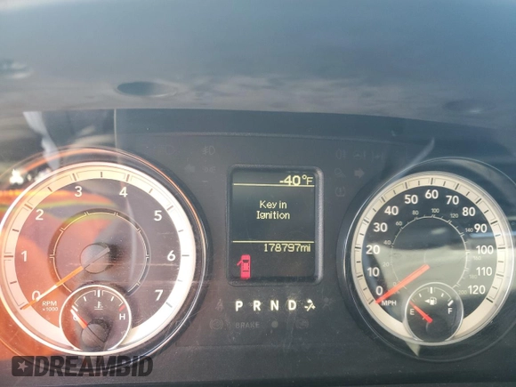 2016 Ram 1500 Tradesman z VIN 3C6JR6DG2GG376488, wystawiony jako Copart lot #85339464 z przebiegiem 178 797 mil mil oraz Czysty tytuł • Clean title. Historia ofert i sprzedaży dostępna na DreamBid. Obrazek 9.