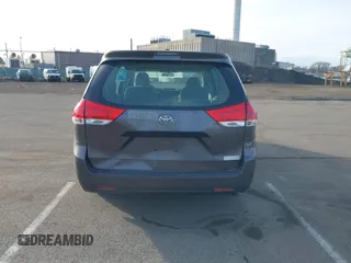 2012 Toyota Sienna with VIN 5TDZK3DCXCS258843, listed as a IAAI auction lot 41700446 with 207,384 mi miles. Bid and sale history available at carsss.com. Image 16.