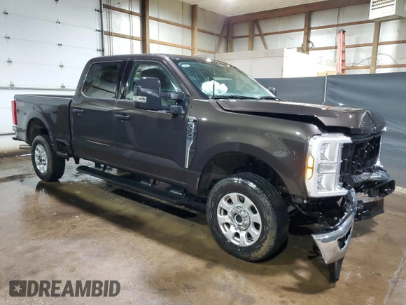 2024 Ford Super Duty F-250 SRW XL with VIN 1FT7W2BN9REE29624, listed as a Copart auction lot 51914385 with 21,560 mi miles and Clean Title. Bid and sale history available at carsss.com. Image 4.