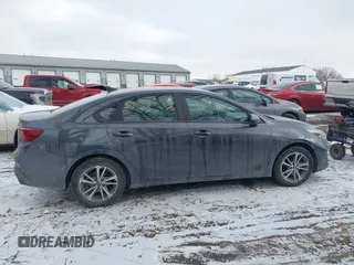 2022 Kia Forte LXS with VIN 3KPF24ADXNE435362, listed as a IAAI auction lot 41624362 with 54,930 mi miles and . Bid and sale history available at DreamBid. Image 13.