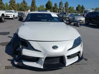 2021 Toyota Supra 2.0 with VIN WZ1DB2C01MW039946, listed as a IAAI auction lot 42519516 with 21,073 mi miles and . Bid and sale history available at DreamBid. Image 12.