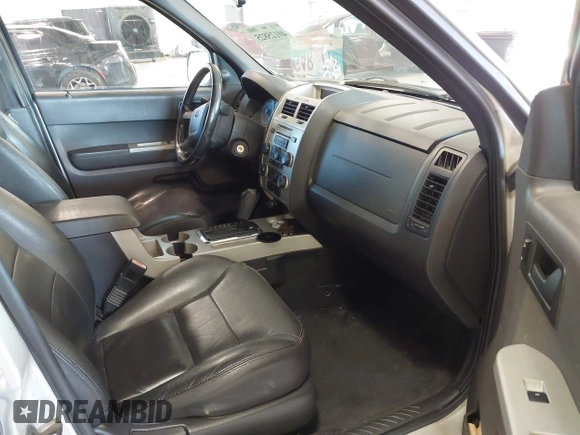 2008 Ford Escape XLT with VIN 1FMCU93198KE17879, listed as a IAAI auction lot 40125825 with 214,373 mi miles and . Bid and sale history available at DreamBid. Image 5.