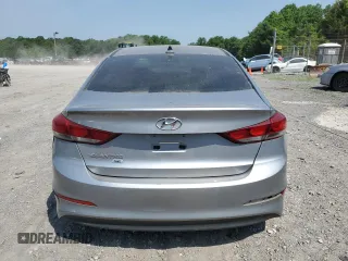 2017 Hyundai Elantra SE z VIN 5NPD74LF5HH069902, wystawiony jako Copart lot #60855345 z przebiegiem 70 505 mil mil oraz Czysty tytuł • Clean title. Historia ofert i sprzedaży dostępna na DreamBid. Obrazek 6.