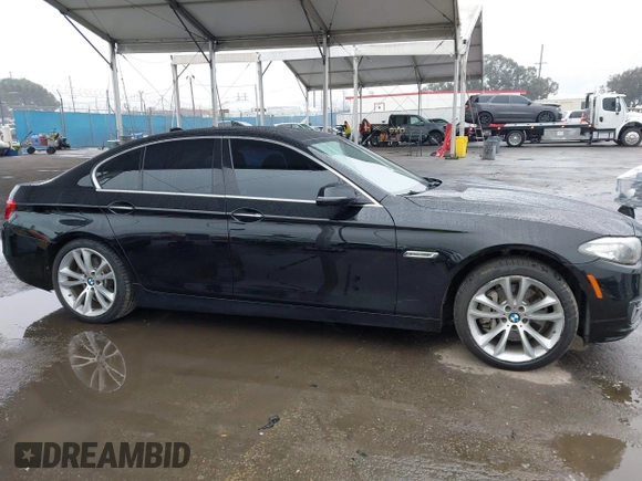 2014 BMW 5 Series 535d z VIN WBAXA5C5XED689221, wystawiony jako IAAI lot #41782273 z przebiegiem 116 510 mil mil oraz . Historia ofert i sprzedaży dostępna na DreamBid. Obrazek 13.