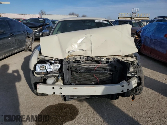 2006 Chrysler 300 C z VIN 2C3KA63H46H224097, wystawiony jako Copart lot #46235425 z przebiegiem 147 147 mil mil oraz Szkoda całkowita • Salvage title. Historia ofert i sprzedaży dostępna na DreamBid. Obrazek 5.
