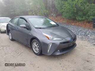 2021 Toyota Prius LE z VIN JTDL9MFU5M3023704, wystawiony jako IAAI lot #42190887 z przebiegiem 45 711 mil mil oraz . Historia ofert i sprzedaży dostępna na DreamBid. Obrazek 1.