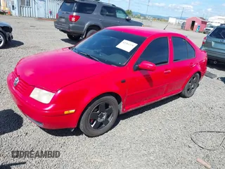 2000 Volkswagen Jetta GL с VIN 3VWRC29M7YM099289, выставлен на аукционе IAAI как лот 42314975 с пробегом 272 930 миль миль и . История ставок и продаж доступна на DreamBid. Изображение 2.