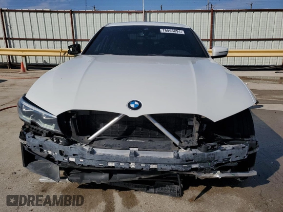 2022 BMW 3 Series M340i with VIN 3MW5U7J0XN8C26736, listed as a Copart auction lot 76893894 with 24,264 mi miles and Clean Title. Bid and sale history available at carsss.com. Image 5.
