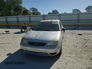 2006 Ford Focus SE with VIN 1FAHP36N56W116129, listed as a Copart auction lot 49575075 with 193,519 mi miles and Salvage Title. Bid and sale history available at carsss.com. Image 12.